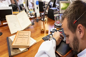 贵阳江诗丹顿为什么走的快