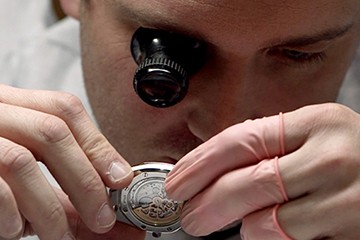 贵阳江诗丹顿手表有水蒸气维修